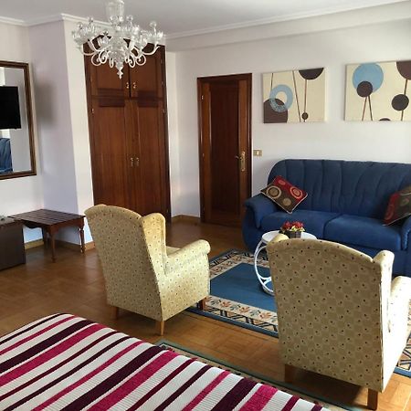 Hostal Juan Rosal Buitenkant foto