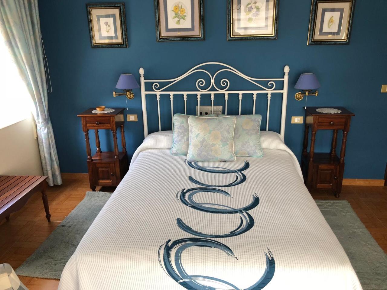 Hostal Juan Rosal Buitenkant foto