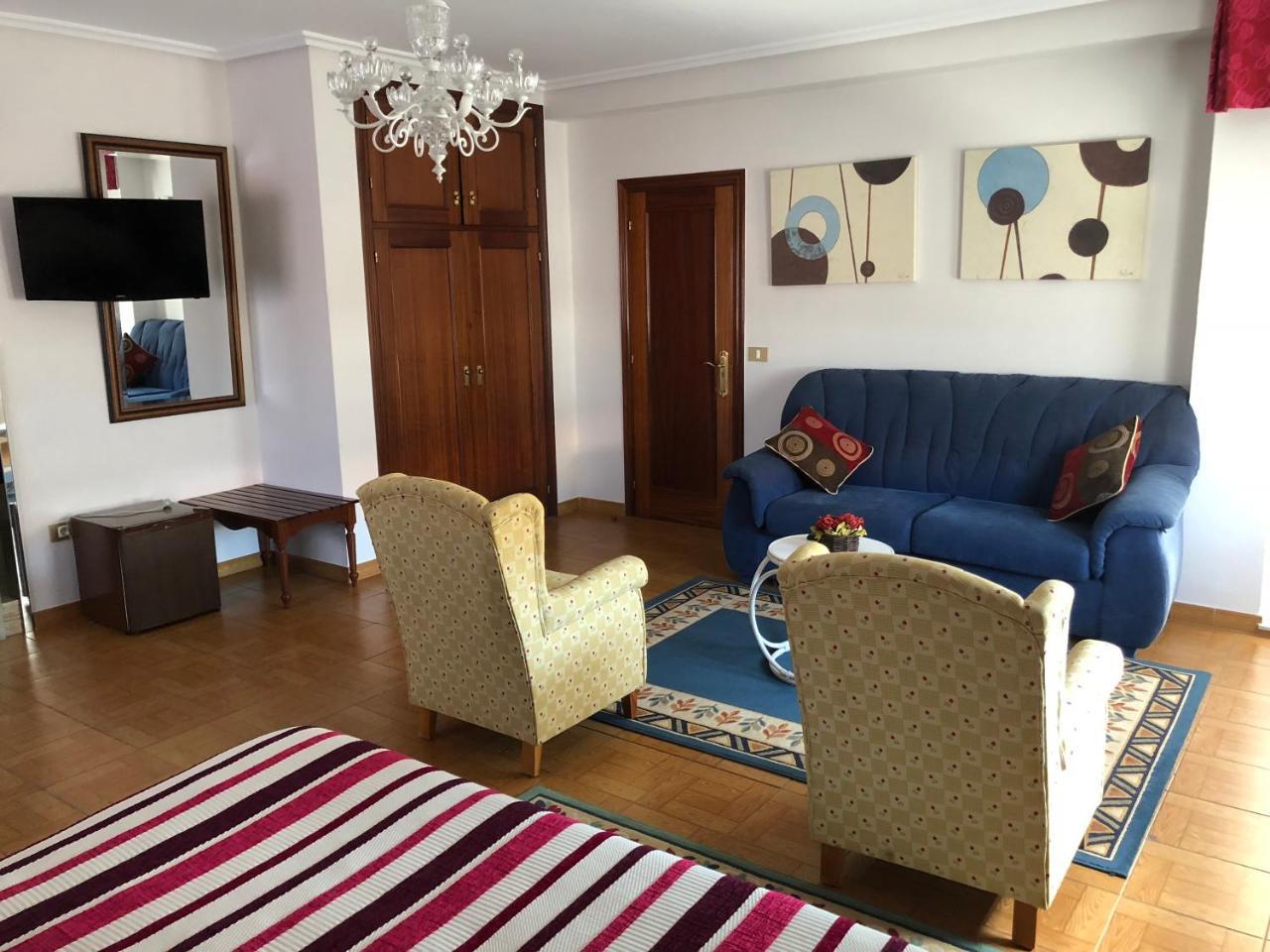 Hostal Juan Rosal Buitenkant foto