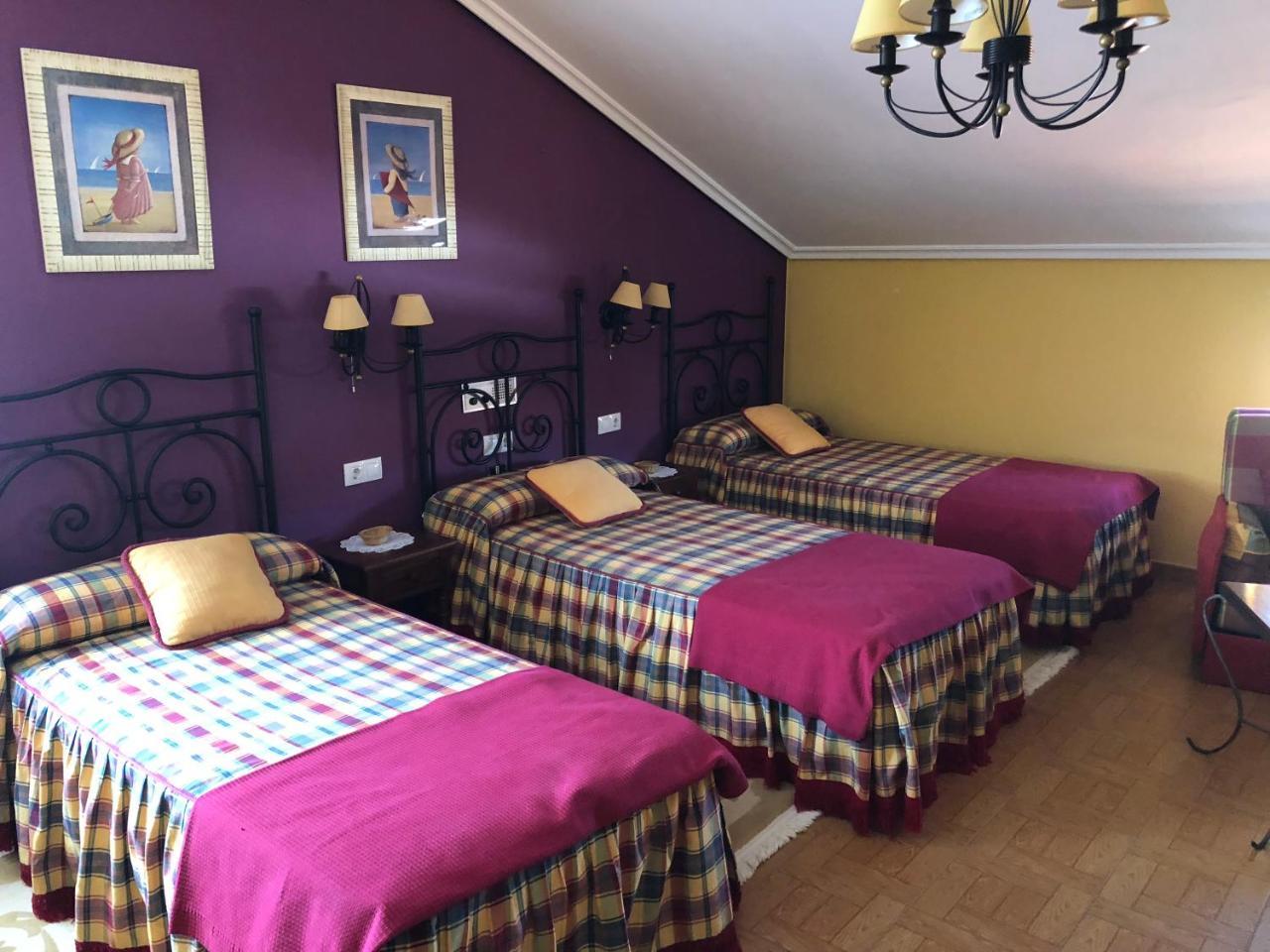 Hostal Juan Rosal Buitenkant foto