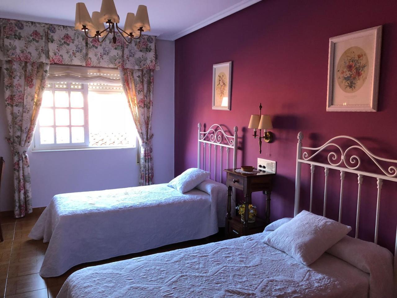 Hostal Juan Rosal Buitenkant foto